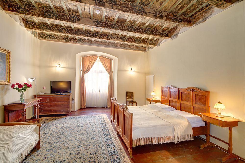 Bishop'S House Hotel Prague Ngoại thất bức ảnh