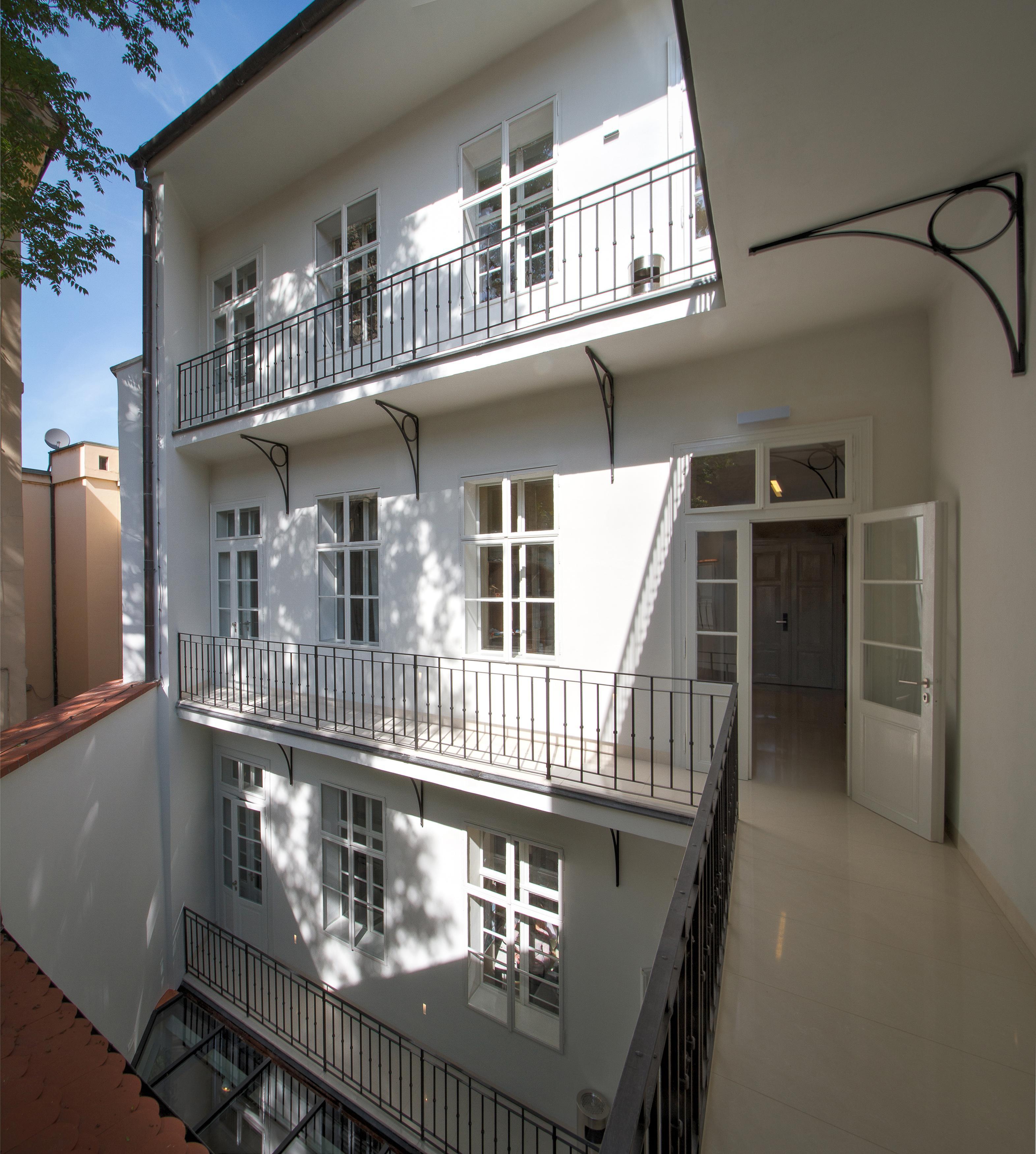 Bishop'S House Hotel Prague Ngoại thất bức ảnh