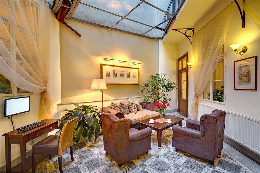 Bishop'S House Hotel Prague Ngoại thất bức ảnh